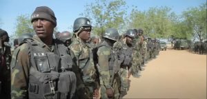 Trois soldats camerounais lors d’une attaque présumée de Boko Haram